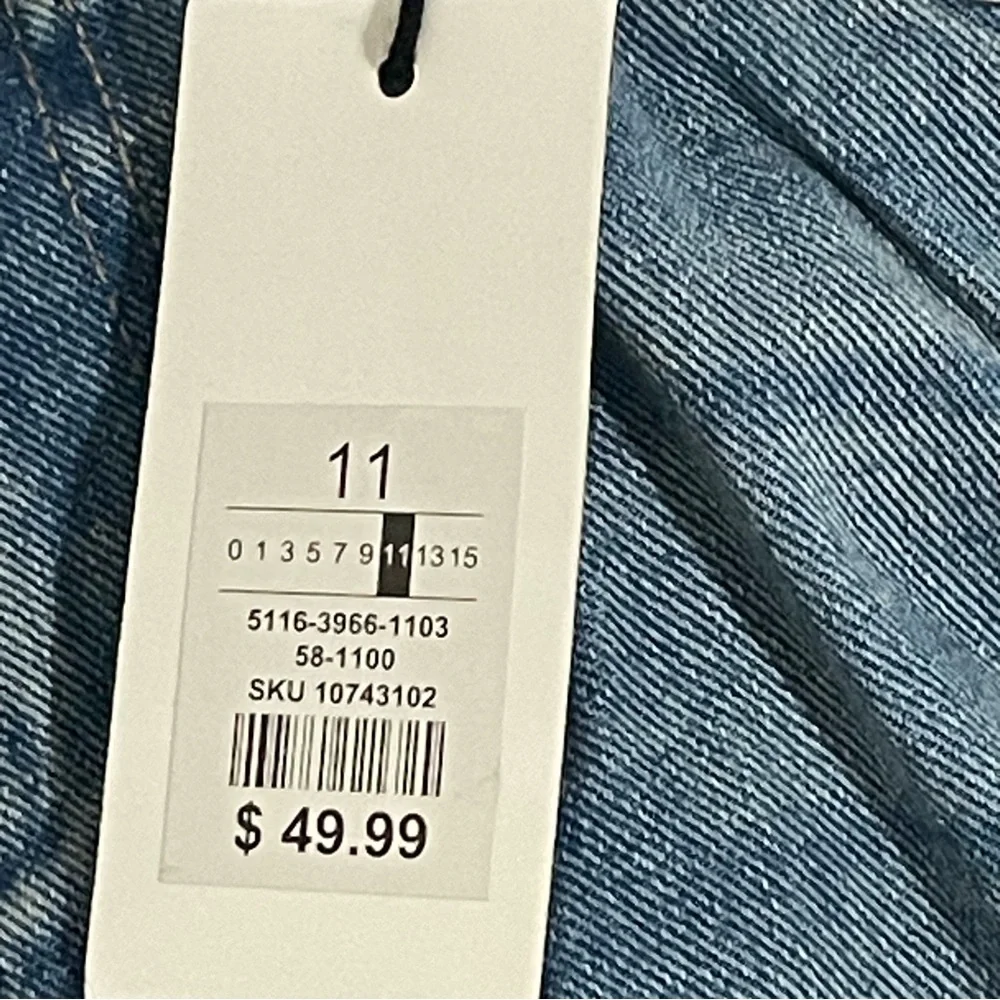 Refuge Denim Ex Boyfriend Relaxed High Rise Jeans - Picture 3 of 4